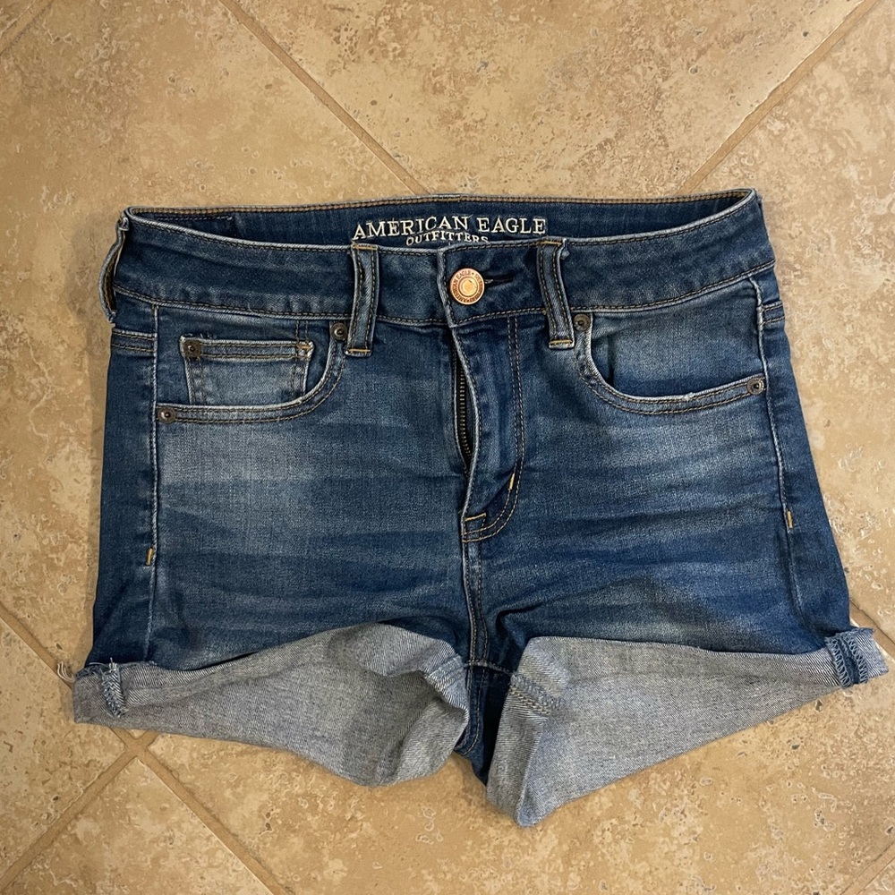 American Eagle hi-rise Shortie